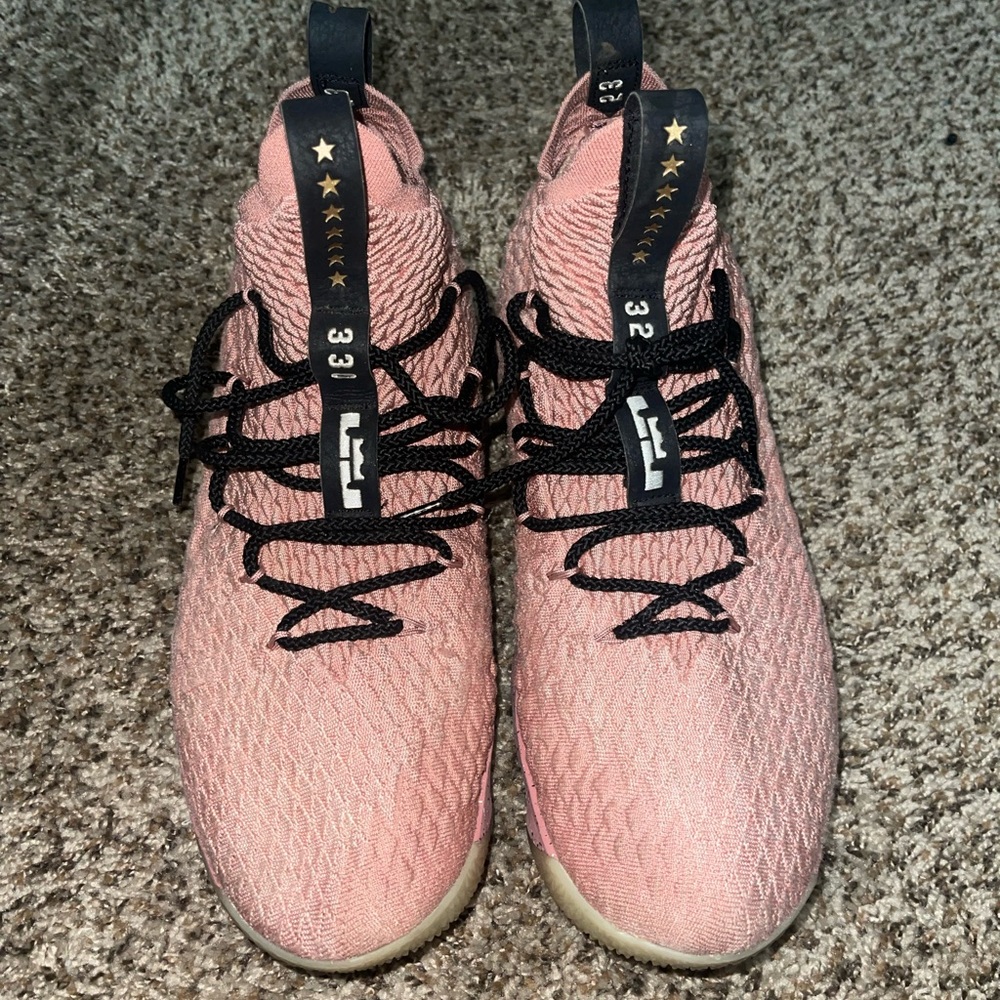 Nike Lebron 15 Hollywood
